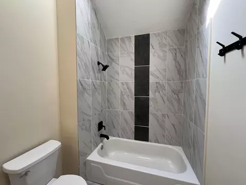 Bath - 296 E Poplar Ave, Collierville, TN 38017 photo 5 of 5