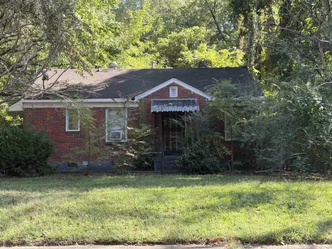 3166 Ridgecrest St, Memphis, TN 38127