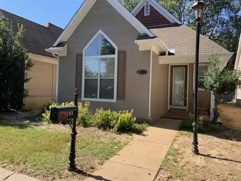 1353 Island Shore Dr, Memphis, TN 38103