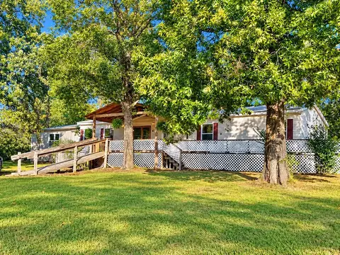 725 Winston Rd, Adamsville, TN 38310