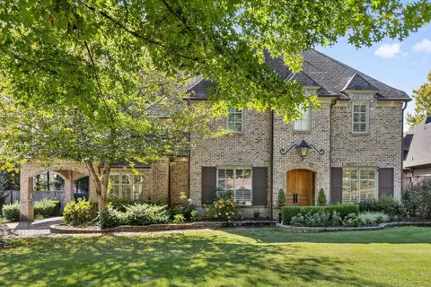 4829 Normandy Ln, Memphis, TN 38117