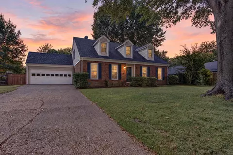 7917 Farmington Blvd, Germantown, TN 38138