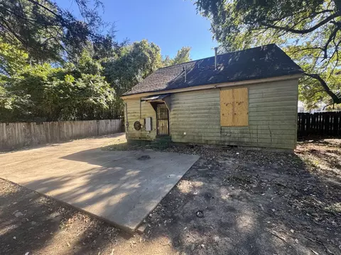 Exterior - 58 E Peebles Rd, Memphis, TN 38109 photo 4 of 4