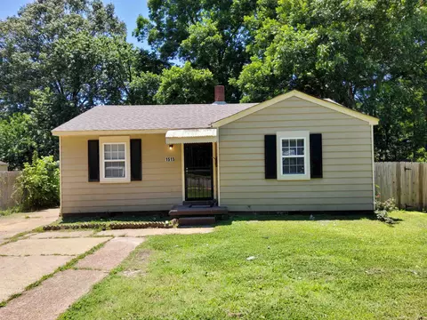 1515 N Graham St, Memphis, TN 38108