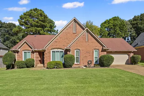 8466 Dulwich Rd, Cordova, TN 38016
