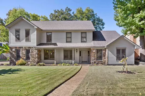 3759 Oak Forest Dr, Bartlett, TN 38134