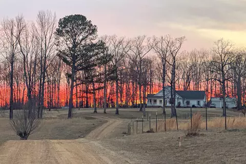 100 Harvest Way Dr, Adamsville, TN 38310