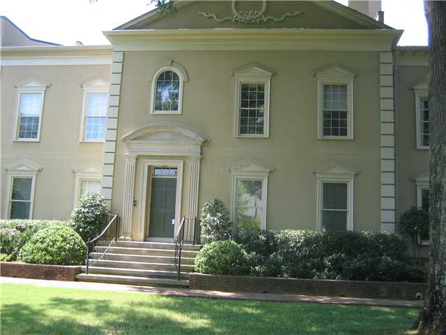 318 Lancaster Sq #2, Memphis, TN 38117 photo 1