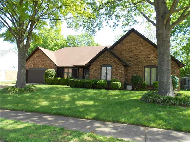 2466 Pinnacle Pt, Memphis, TN 38134 photo 1