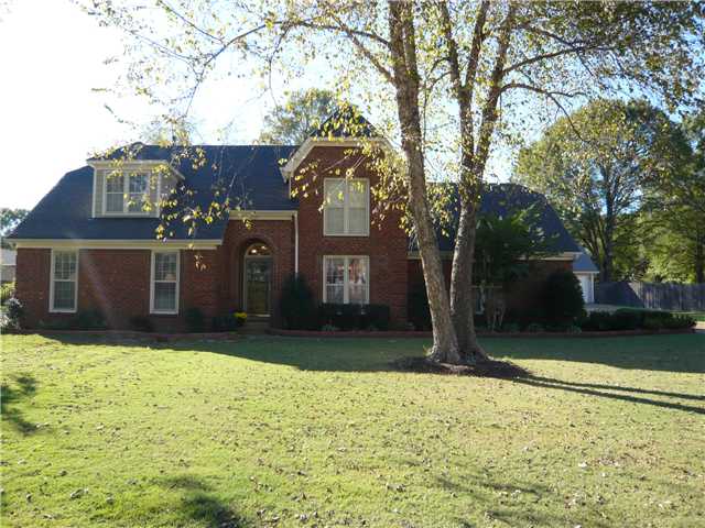 1029 Winleaf Dr, Collierville, TN 38017 photo 1