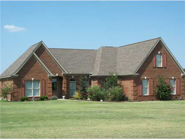 2023 Robert Johnson Rd, Covington, TN 38019 photo 1