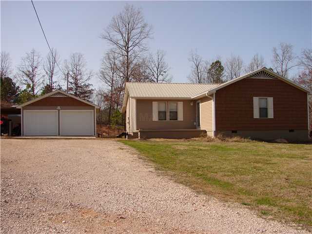 70 Greenleaf Loop, Savannah, TN 38372 photo 1