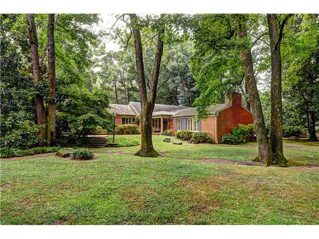 190 E Cherry Cir, Memphis, TN 38117 photo 1