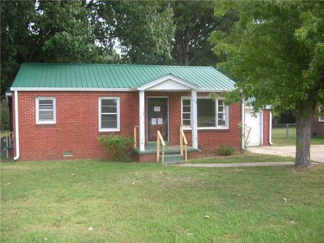 237 D St, Jackson, TN 38301 photo 1