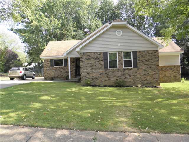 6045 Pebblehill Dr, Memphis, TN 38135 photo 1