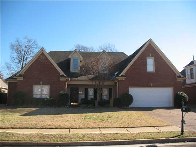 1376 River Pine Dr, Collierville, TN 38017 photo 1