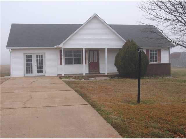 416 Robin Cv E, Covington, TN 38019 photo 1