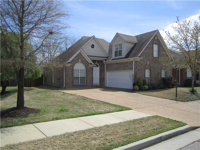 4634 E Ashglen Cir, Collierville, TN 38017 photo 1