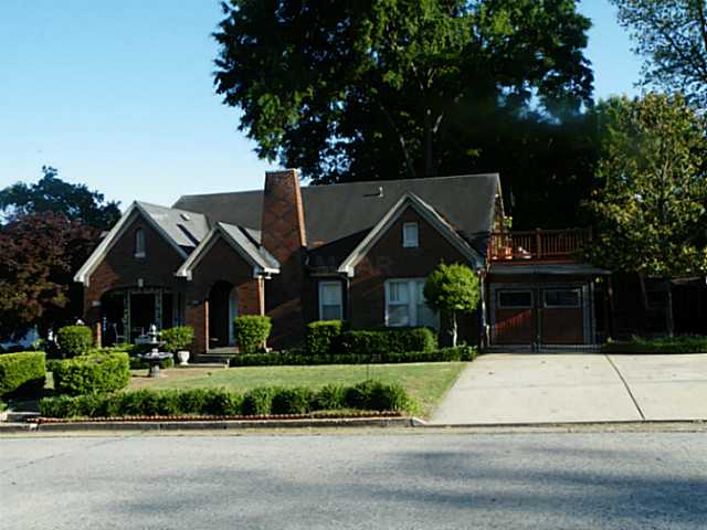 215 Washington Ave E, Covington, TN 38019 photo 1