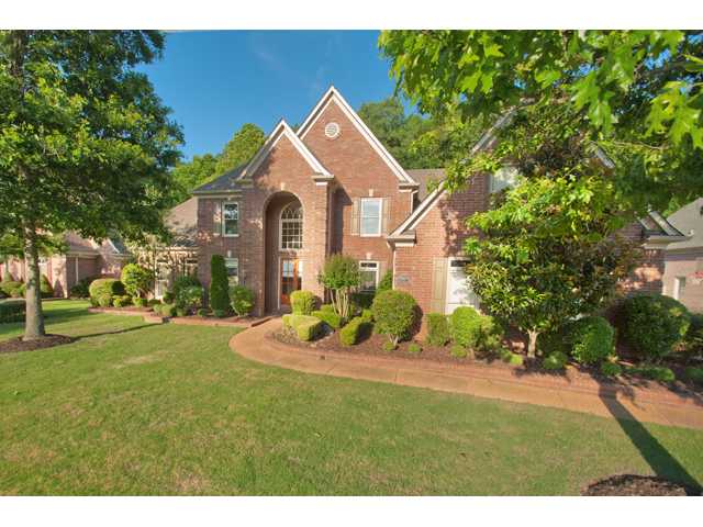 1886 Mccool Forest Ln, Collierville, TN 38017 photo 1