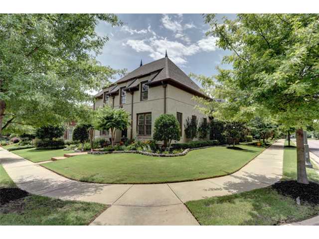 295 E Colbert St, Collierville, TN 38017 photo 1