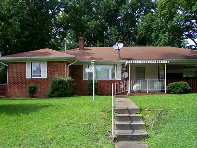 1366 E Raines Rd, Memphis, TN 38116 photo 1