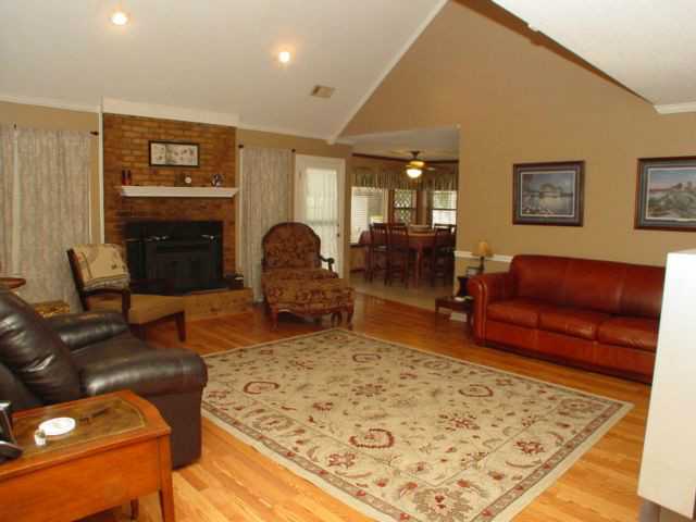 3783 Stonehill Dr, Bartlett, TN 38135 photo 3