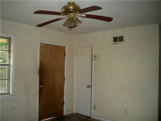 4237 Arrow Rd, Memphis, TN 38109 photo 5