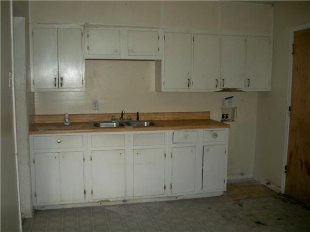 4237 Arrow Rd, Memphis, TN 38109 photo 3