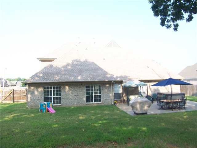 4992 Guffin Rd, Bartlett, TN 38135 photo 3