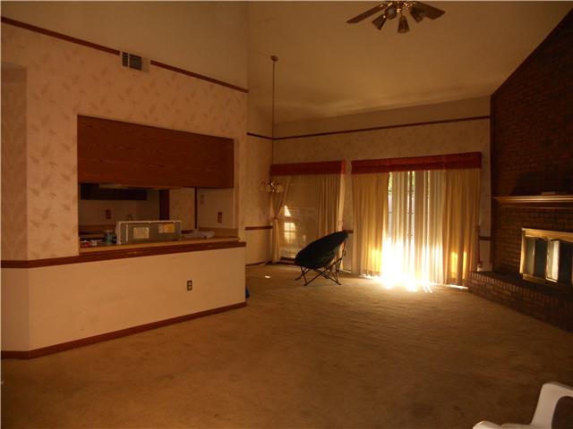 6345 Kirby Downs Dr, Memphis, TN 38115 photo 2