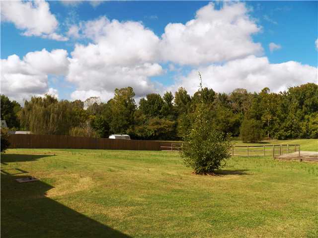 798 Reed Cir, Drummonds, TN 38023 photo 5