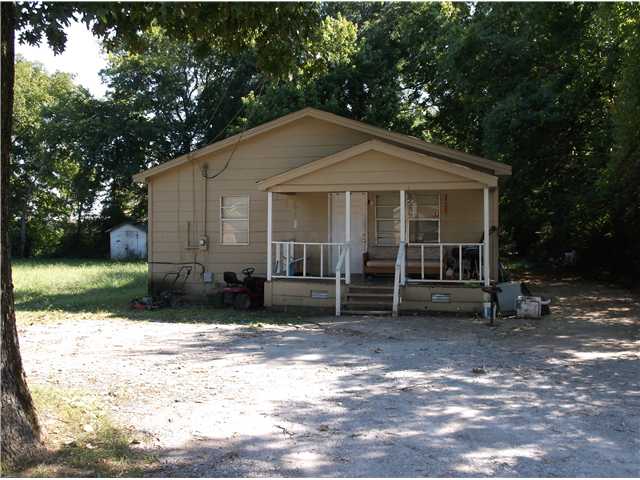 409 Baxter Ave, Covington, TN 38019 photo 1
