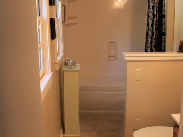 5262 Dee Rd, Memphis, TN 38117 photo 11