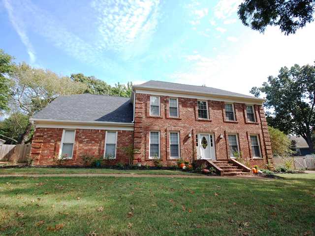 560 King Oaks Cv, Collierville, TN 38017 photo 1