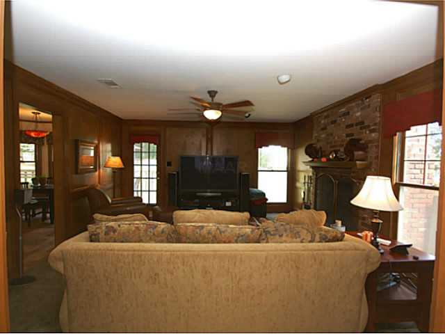 560 King Oaks Cv, Collierville, TN 38017 photo 4