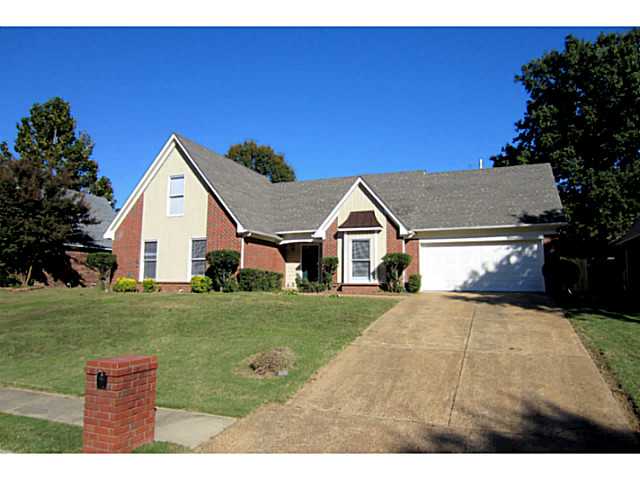 4484 Pinegate Dr, Memphis, TN 38125 photo 1