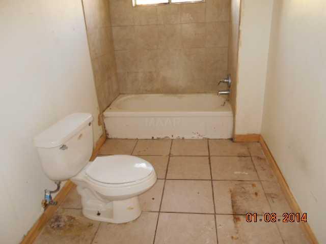 2 E Dunbar Rd, Memphis, TN 38109 photo 13