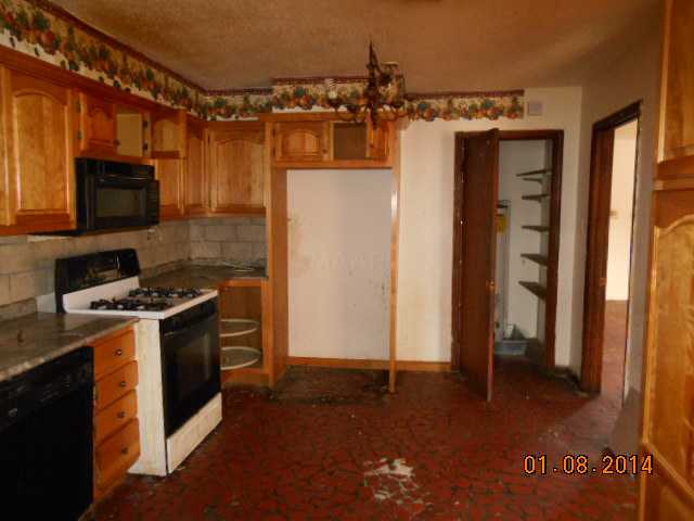 2 E Dunbar Rd, Memphis, TN 38109 photo 5