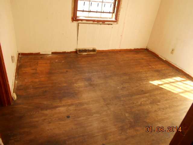 2 E Dunbar Rd, Memphis, TN 38109 photo 8