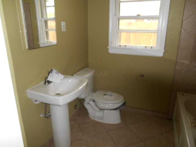 4457 E Dearing Rd, Memphis, TN 38117 photo 12