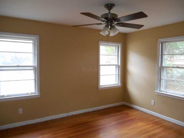 4457 E Dearing Rd, Memphis, TN 38117 photo 9