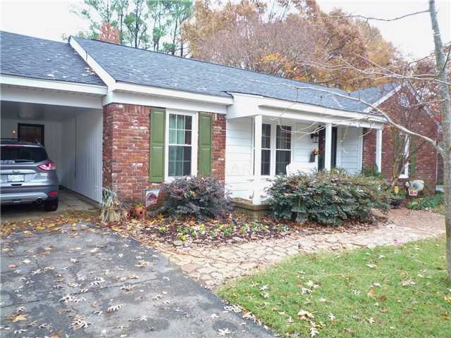 6096 Ivanhoe Rd, Bartlett, TN 38134 photo 2