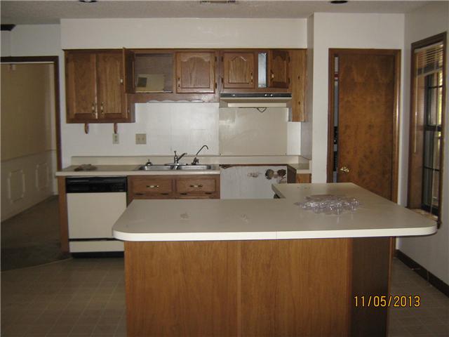 7189 E Holmes Rd, Memphis, TN 38125 photo 3
