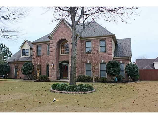 1015 Collingham Cv, Collierville, TN 38017 photo 1