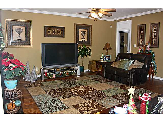 1015 Collingham Cv, Collierville, TN 38017 photo 3