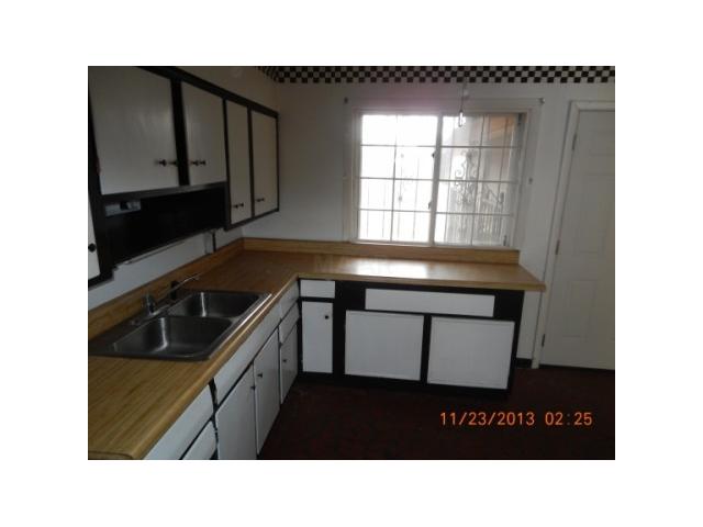 178 Ivan Rd, Memphis, TN 38109 photo 4