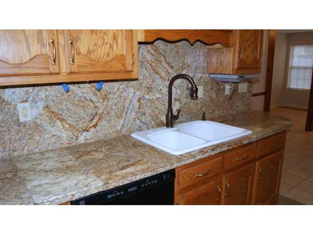 6502 Star Valley Dr, Bartlett, TN 38134 photo 4