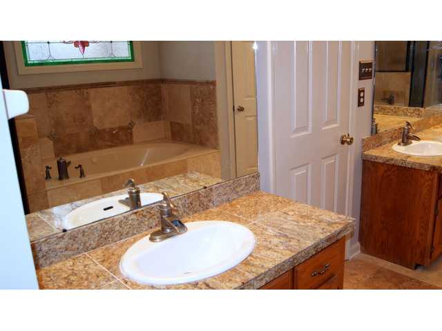 6502 Star Valley Dr, Bartlett, TN 38134 photo 7