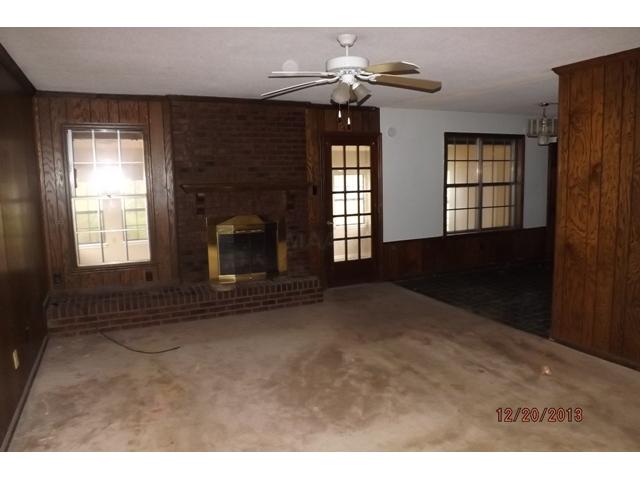 3925 Winker Dr, Memphis, TN 38128 photo 2